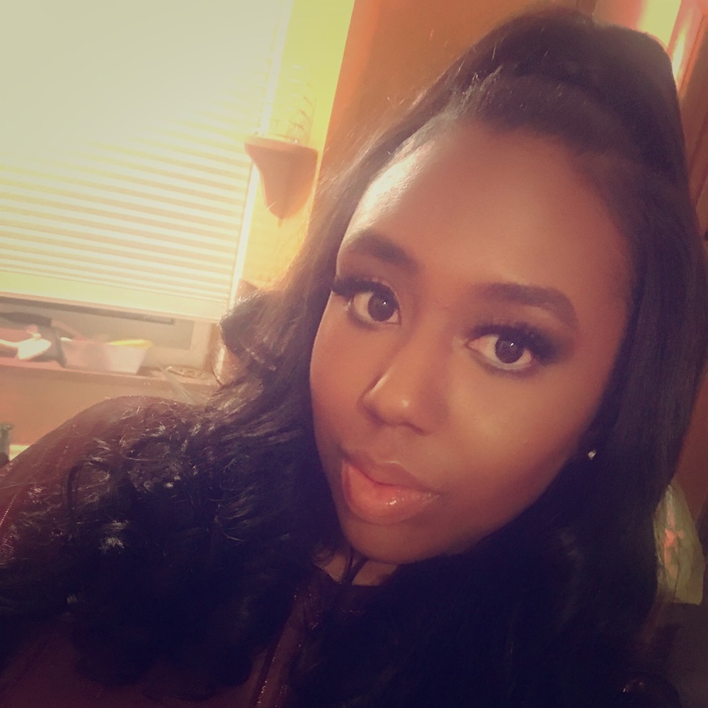 Meet your Posher, Candice